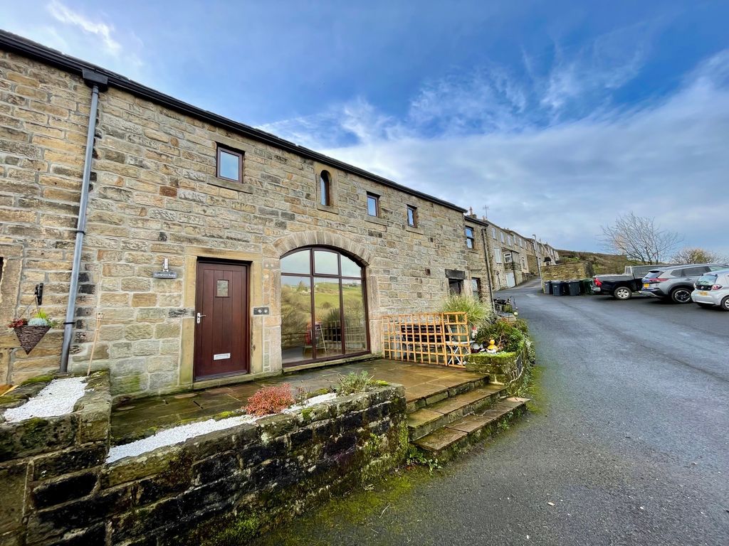 Property photo 2 of 21 Image