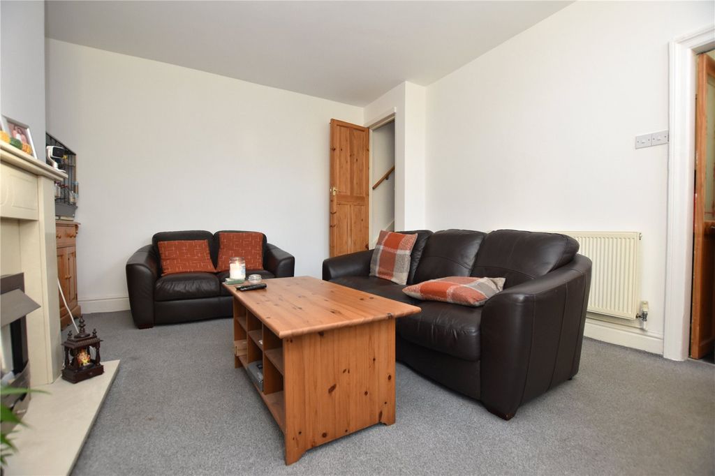 Property photo 3 of 17 Picture No. 16