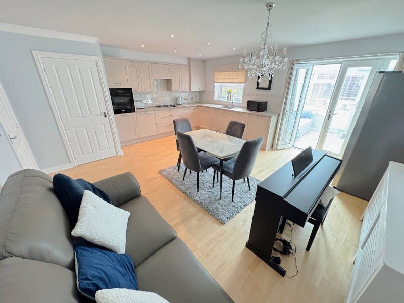 Property photo 2 of 37 Dining Kitchen