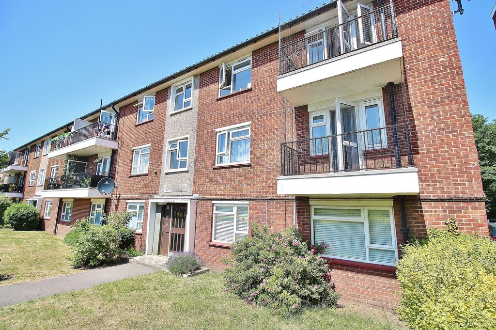 Property photo 3 of 7