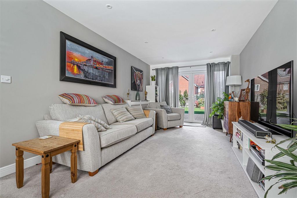 Property photo 3 of 24 16_79265.Jpg