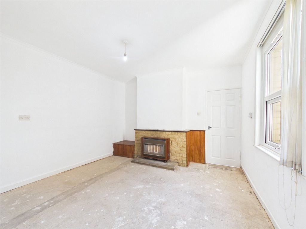 Property photo 3 of 10 Picture No. 05