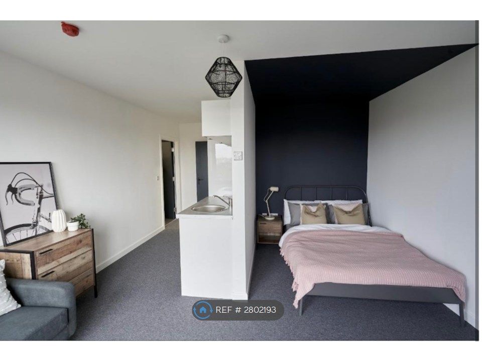 Property photo 1 of 3