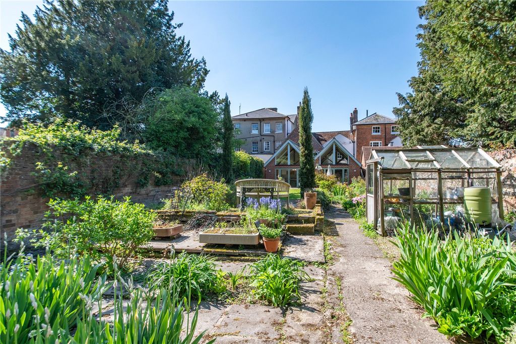 Additional image 22 of 5 bed terraced house for saleHigh Street, Hungerford, Berkshire RG17