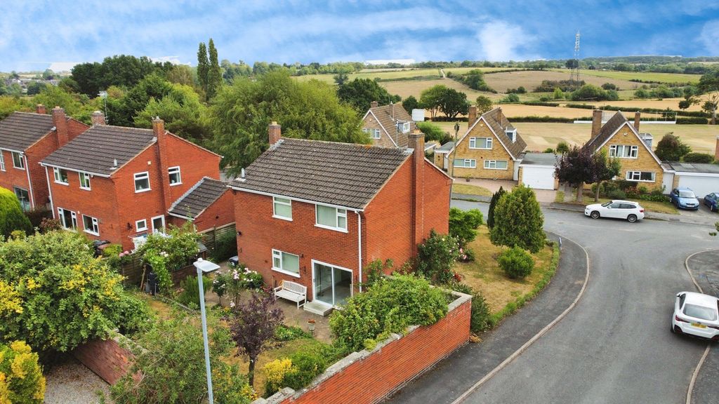 Property photo 2 of 22