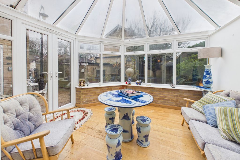 Property photo 3 of 26