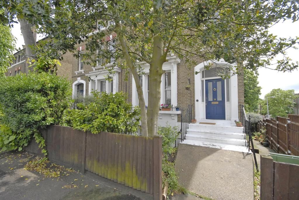 Property photo 3 of 7 Front