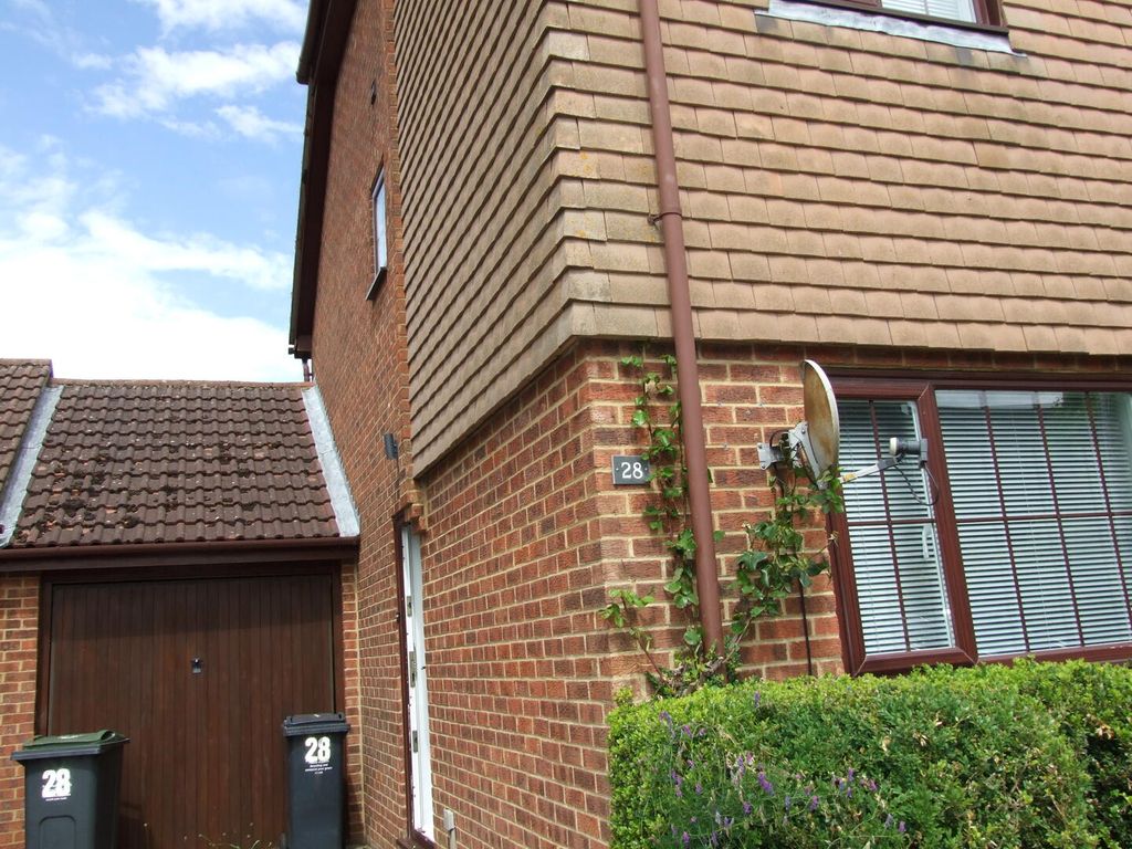Property photo 2 of 12 Front (Exterior)