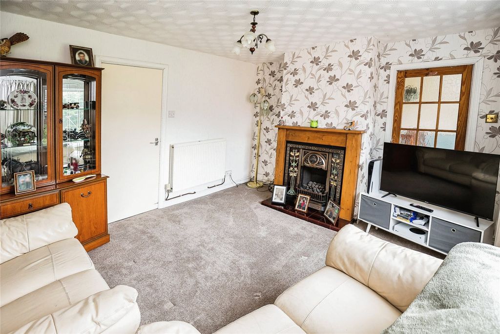 Property photo 2 of 8 Living Room