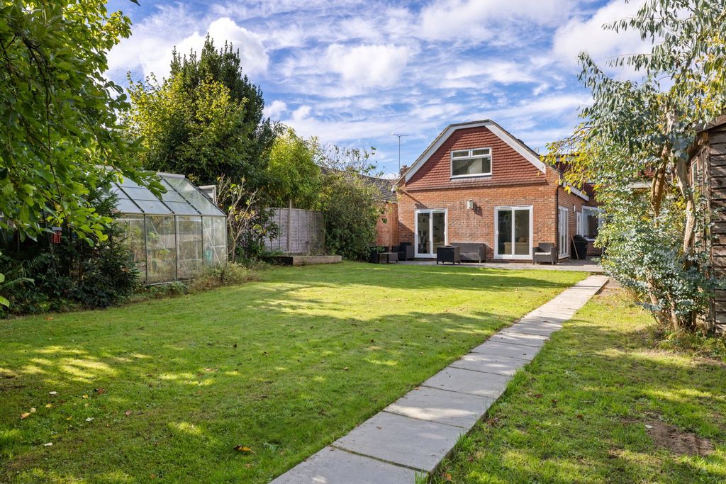 Property photo 3 of 37