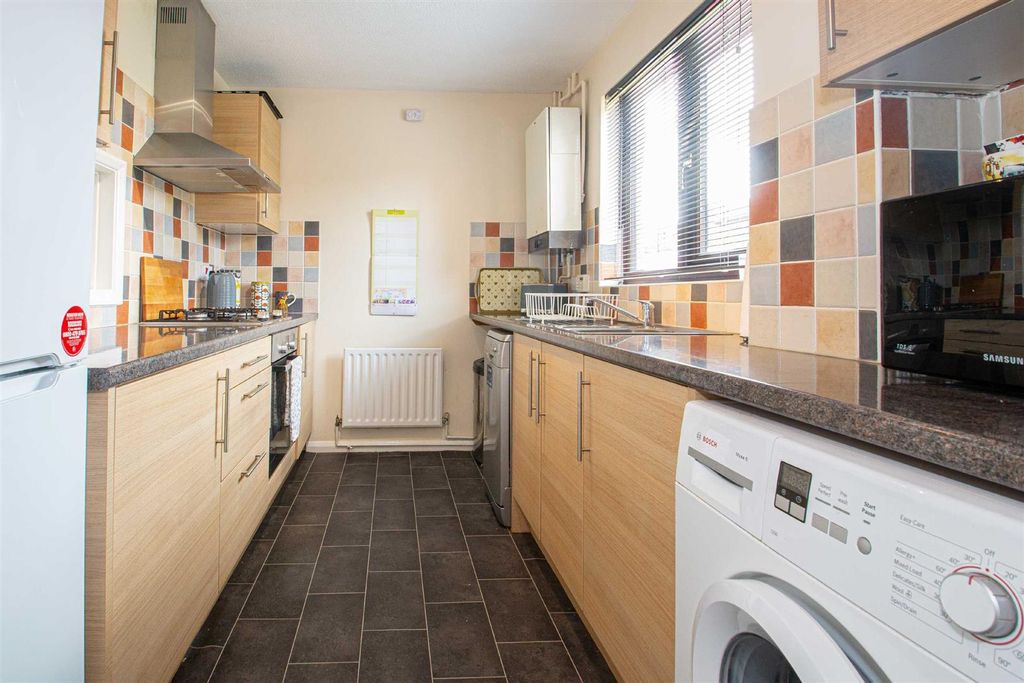 Property photo 3 of 15