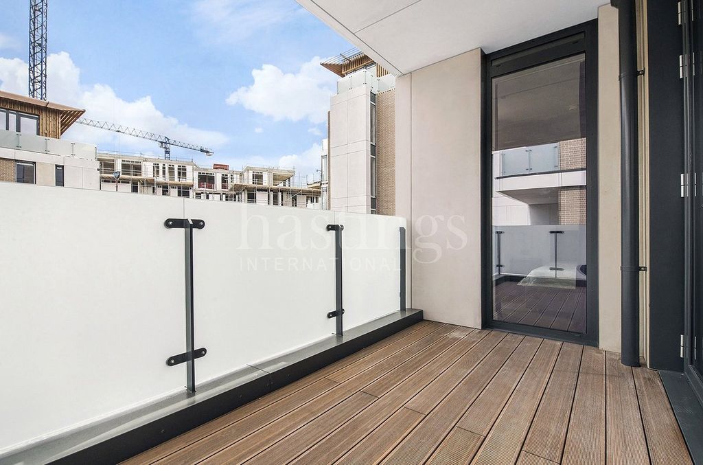 Property photo 2 of 12 Balcony