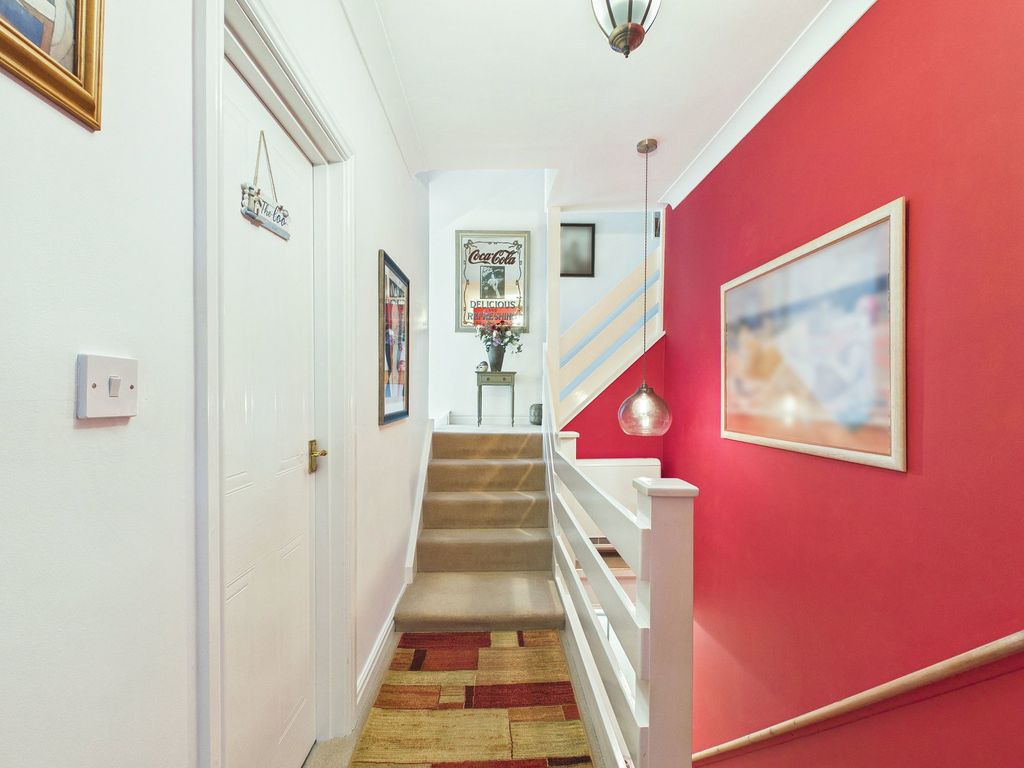 Additional image 12 of 2 bed flat for saleBarrington Court, Cleveland Road, Roundham, Paignton TQ4