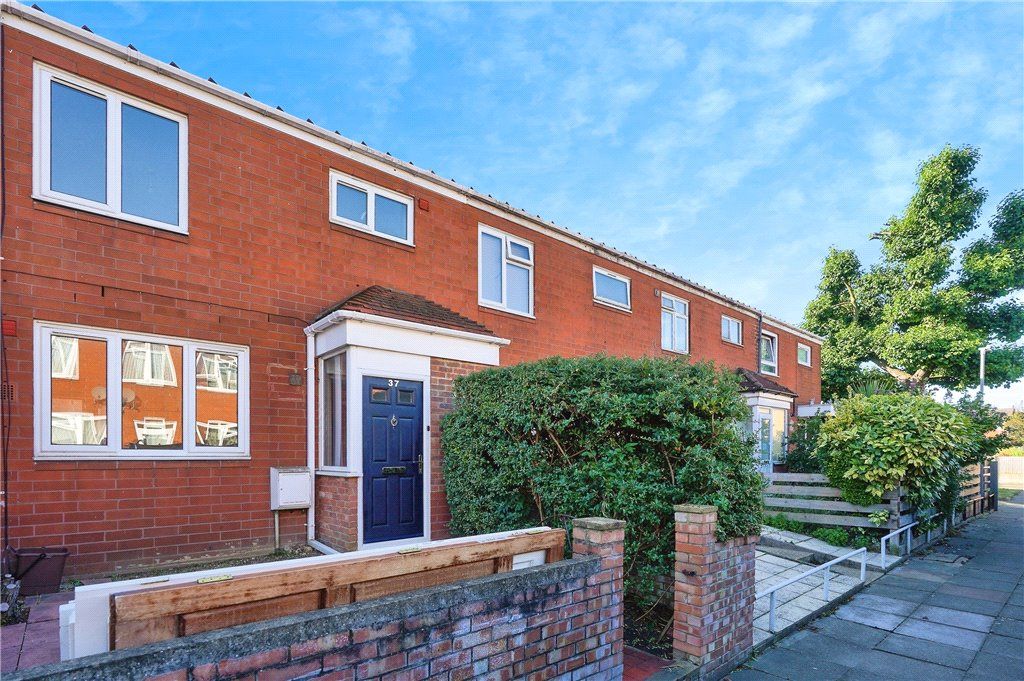 Property photo 1 of 16 External