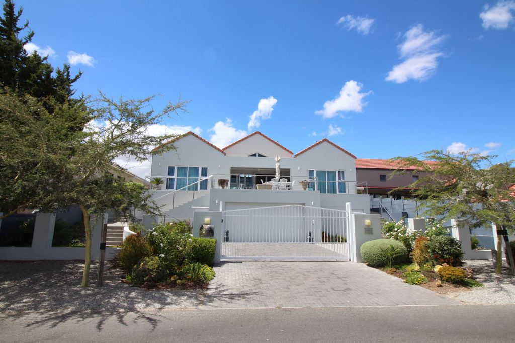 Property photo 3 of 39 La1647380
