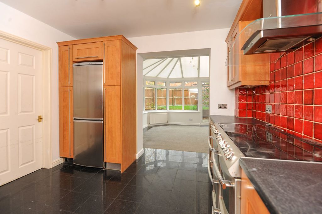 Property photo 3 of 29
