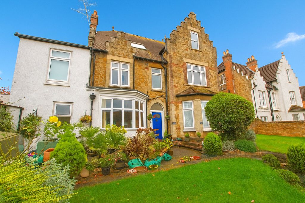 Property photo 1 of 10 Picture No. 17