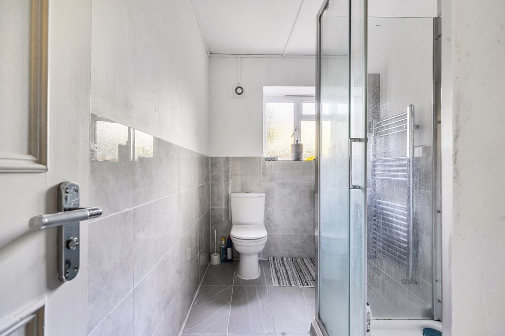 Property photo 3 of 6 Shower Room
