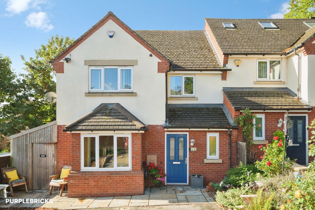 Property photo 2 of 37