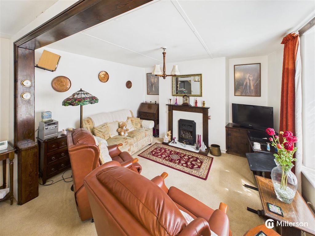 Property photo 2 of 19 Cam05092G0-Pr0101-Still014.Jpg