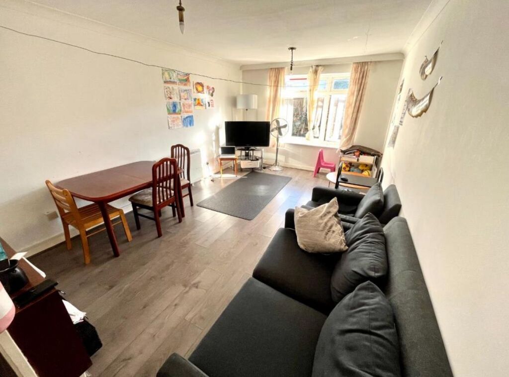 Property photo 3 of 6 Whatsapp Image 2025-11-15 At 1.42.07 Pm.Jpeg