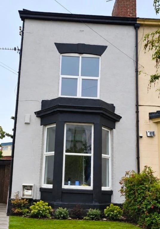 Property photo 1 of 32