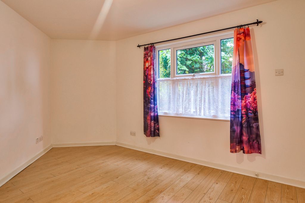 Property photo 3 of 10 Dsc_0148-Dsc_0150