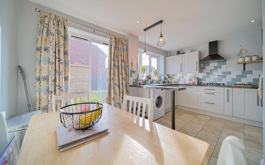 Property photo 2 of 14 P1069686.Jpg