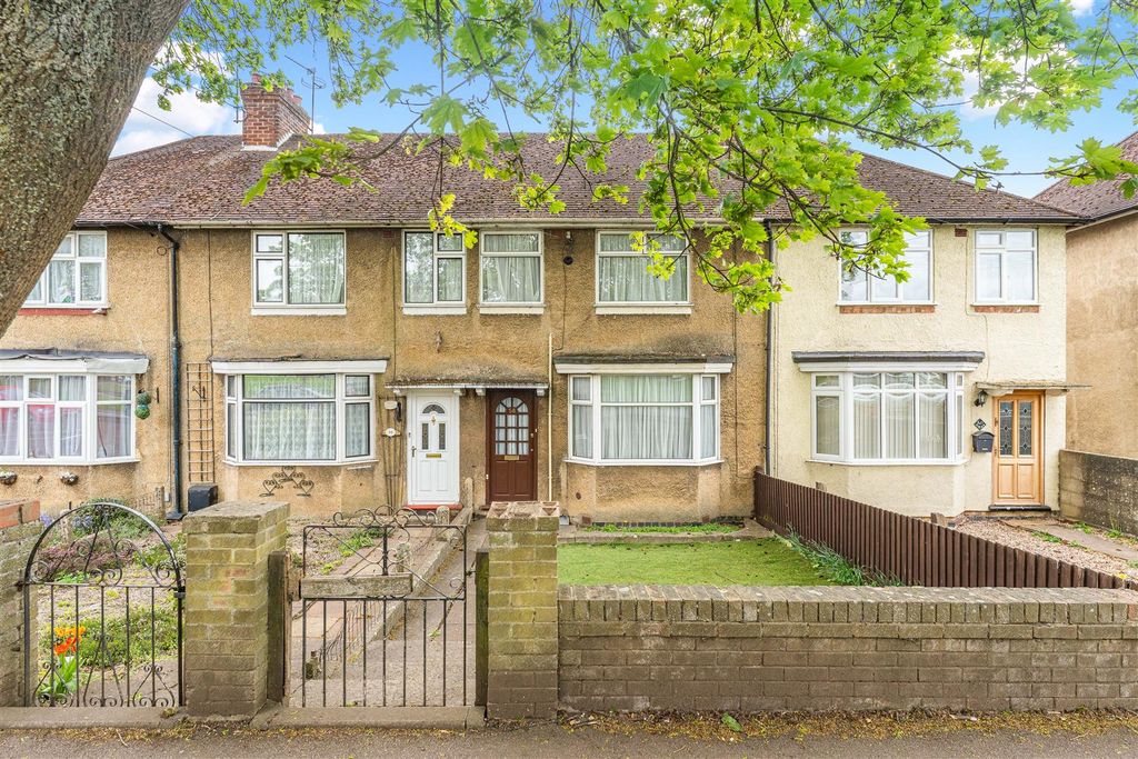 Property photo 1 of 12 58 Ruscote Avenue, Banbury-1.Jpg