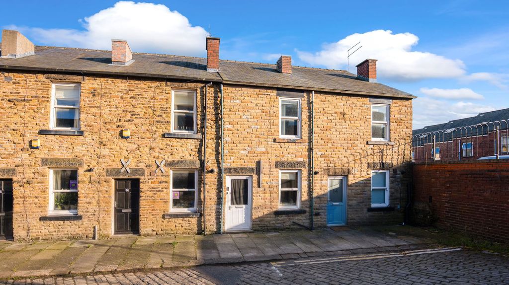 Property photo 1 of 27