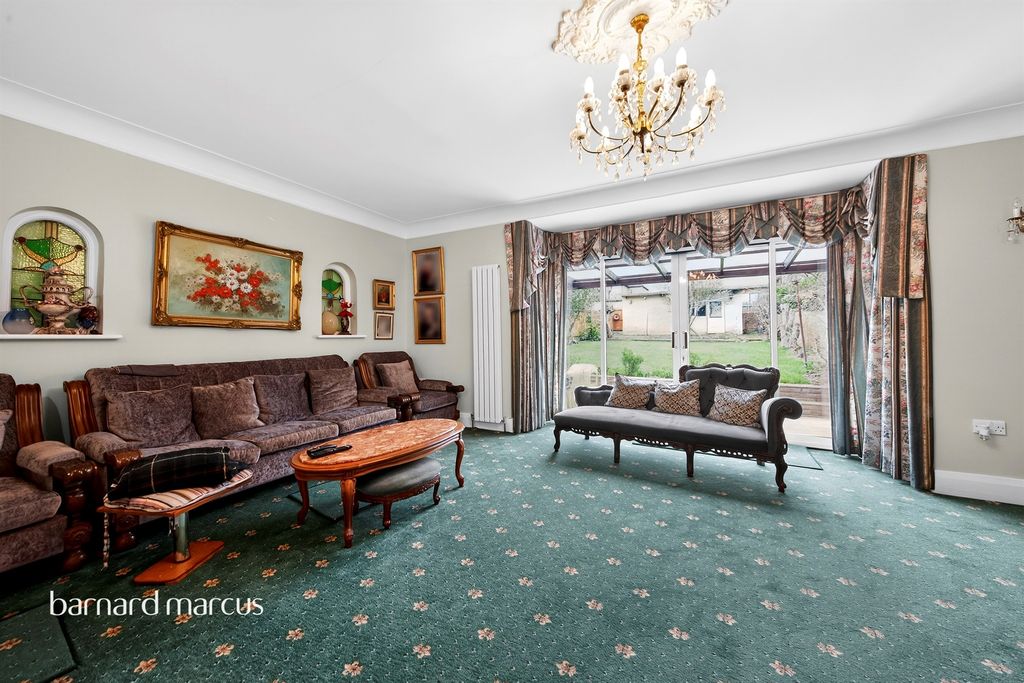 Property photo 2 of 16