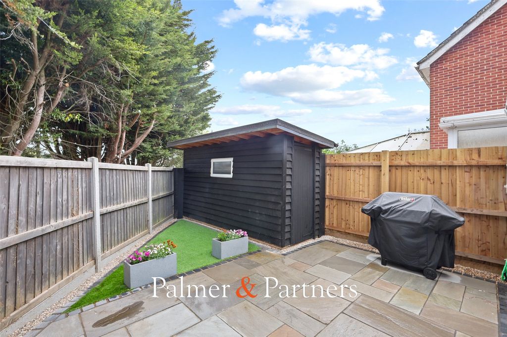 Property photo 3 of 17 Picture No. 15