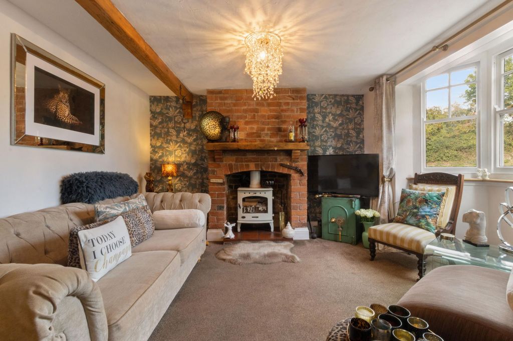 Property photo 1 of 21