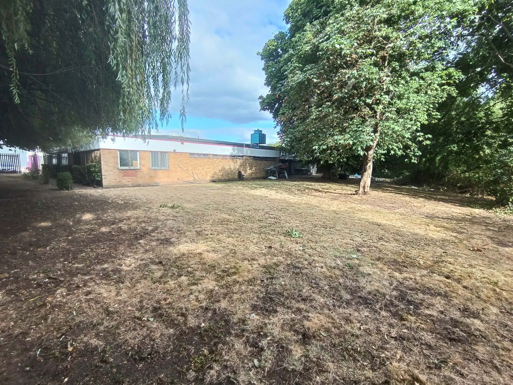 Property photo 1 of 4