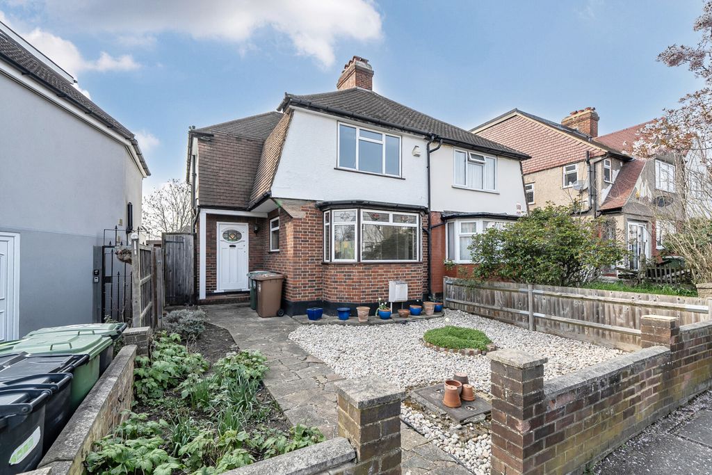 Property photo 1 of 22 External