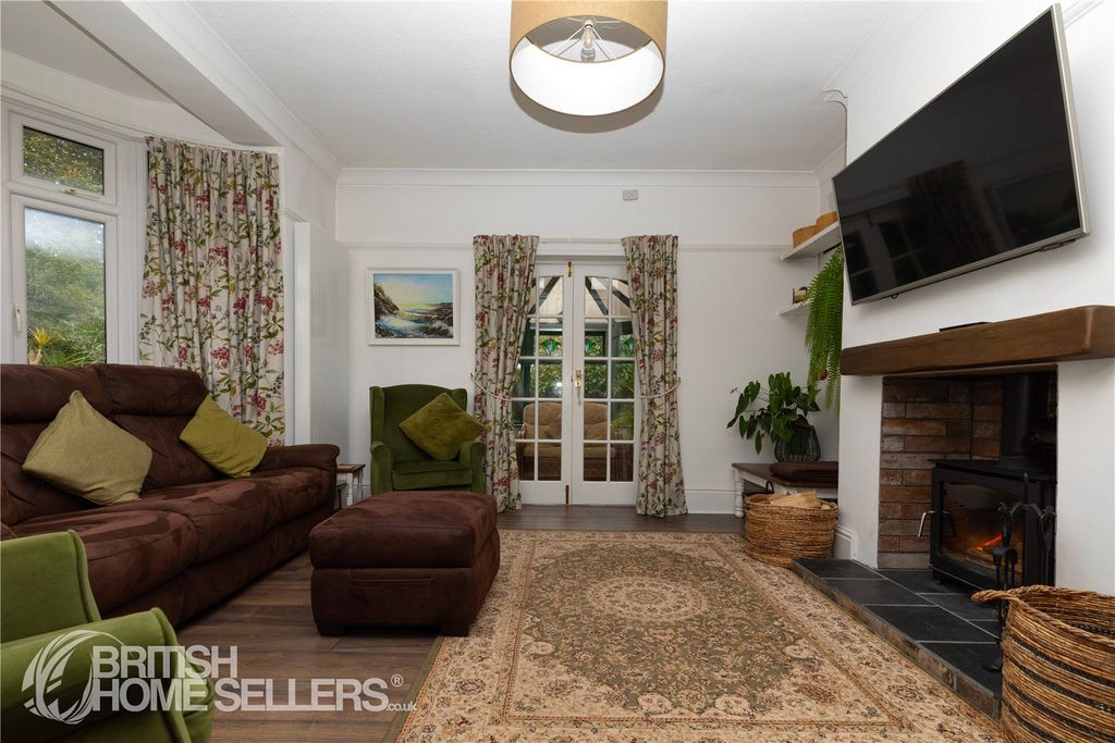 Property photo 2 of 18 2