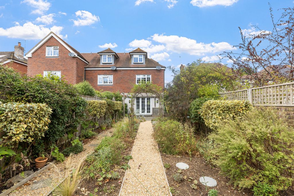 Property photo 3 of 17
