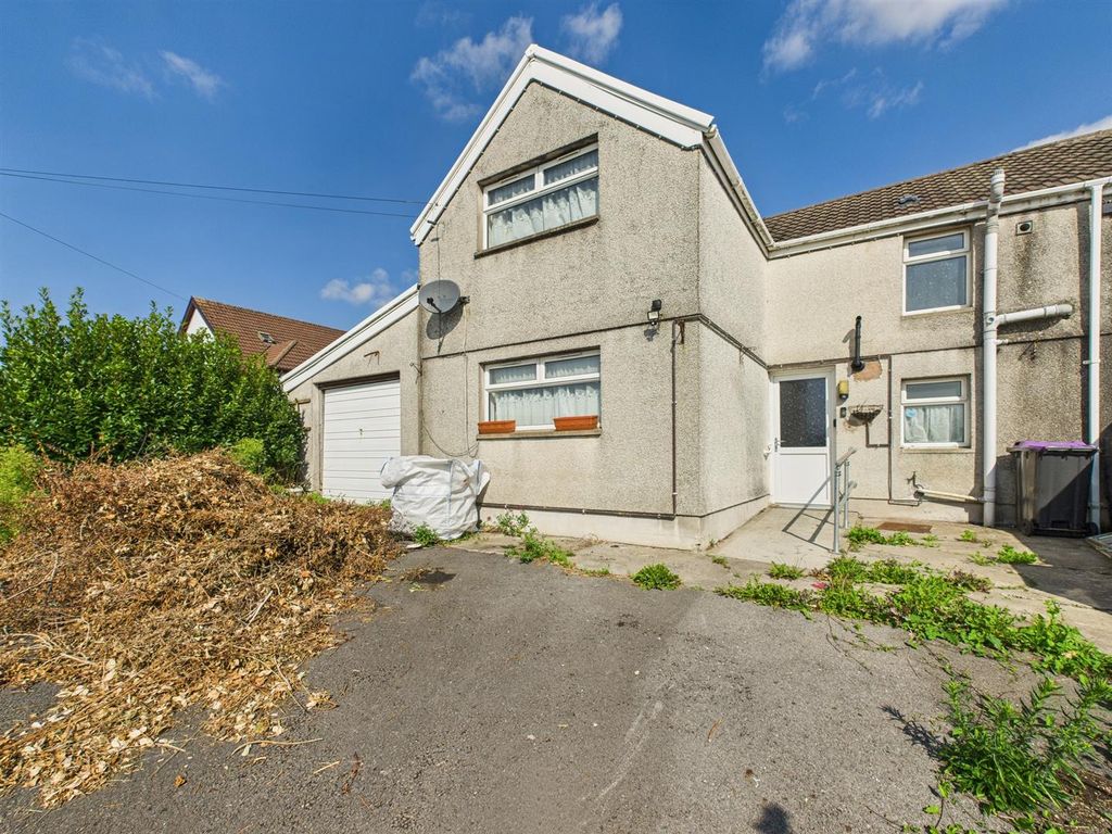 Property photo 2 of 19 Cam03055G0-Pr0259-Still024.Jpg