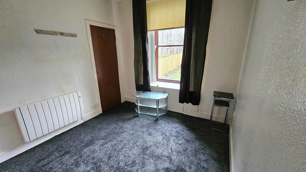 Property photo 3 of 4