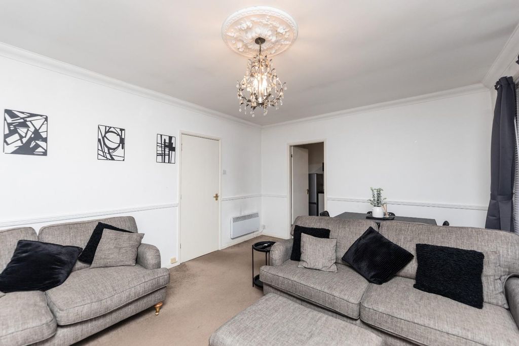 Property photo 2 of 14 5C5A5964.Jpg