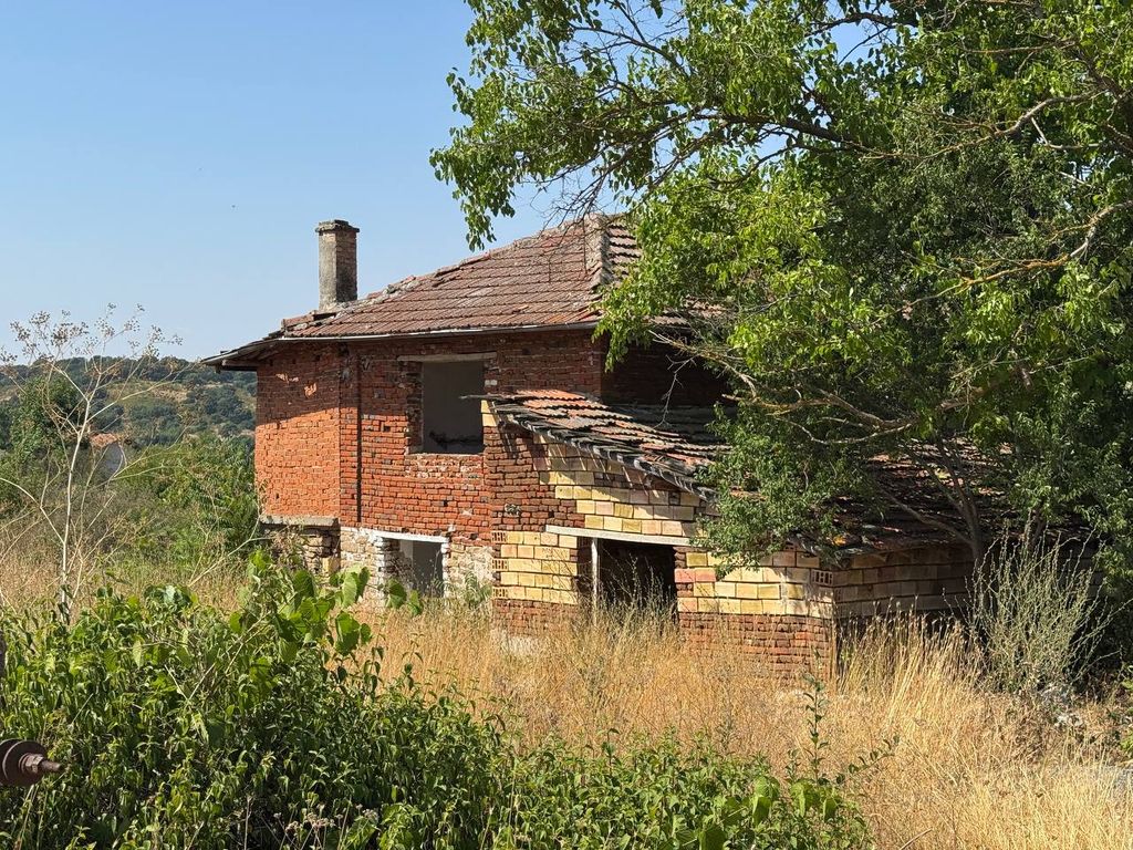Property photo 1 of 7