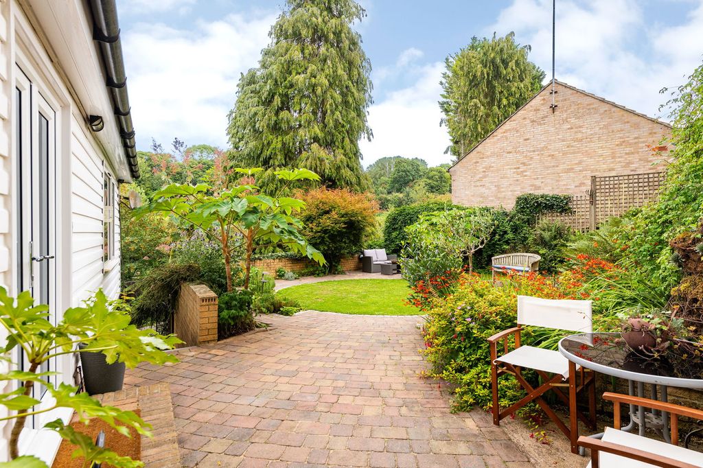 Property photo 2 of 21