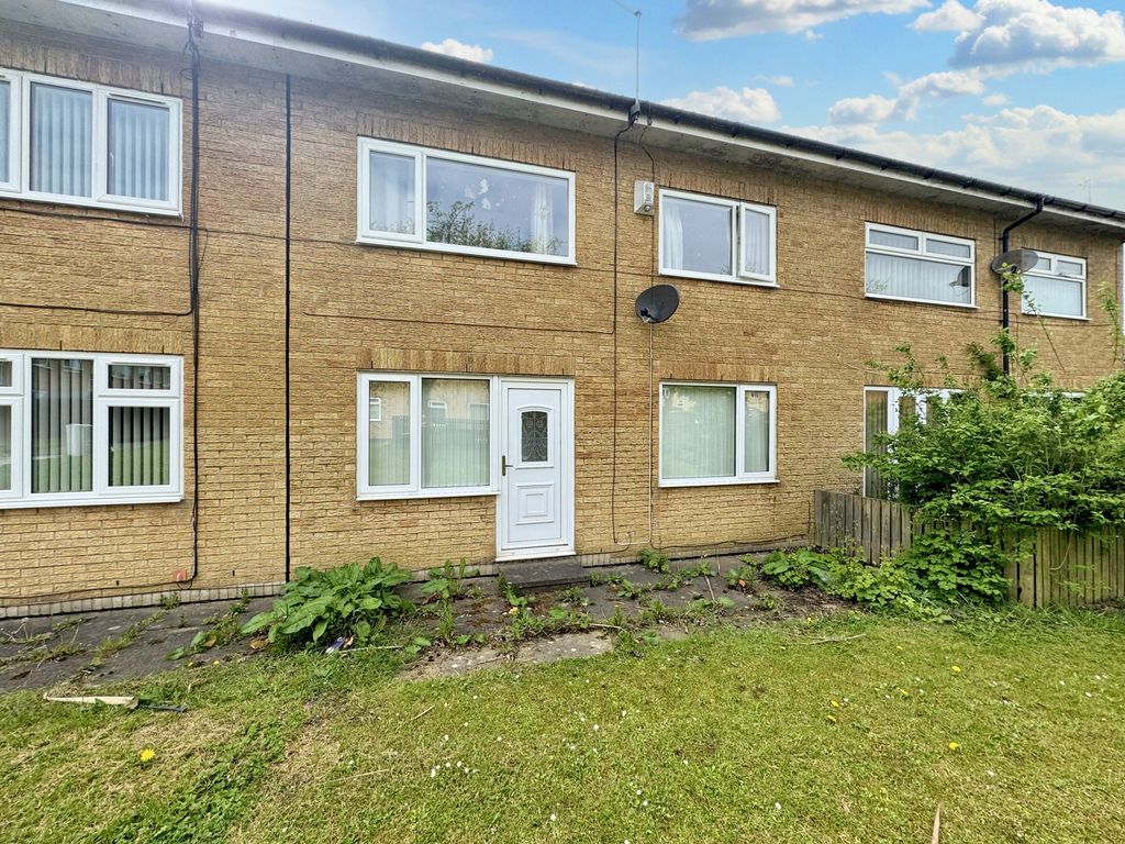 Property photo 1 of 12