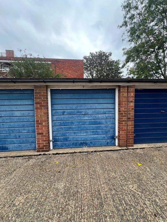 Property photo 2 of 16