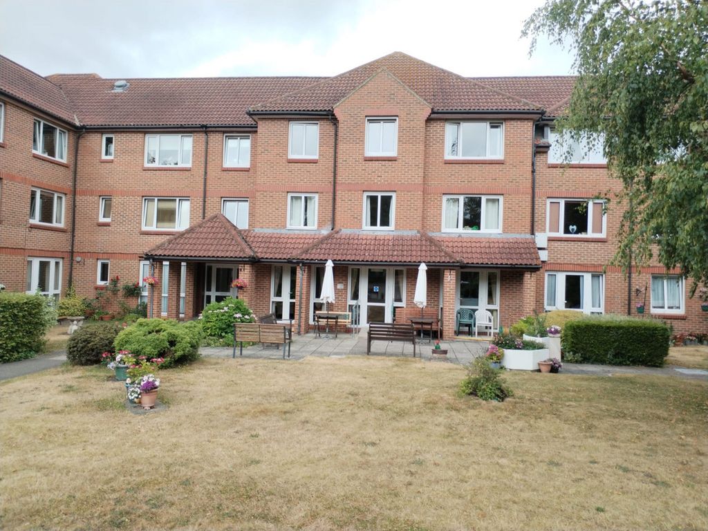 Property photo 2 of 19