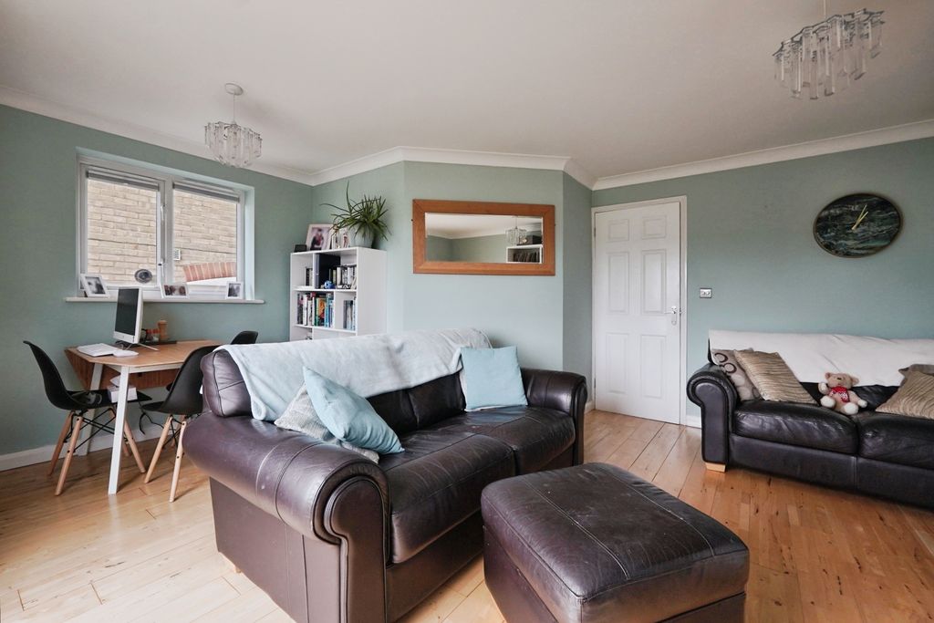 Property photo 3 of 17 Photography