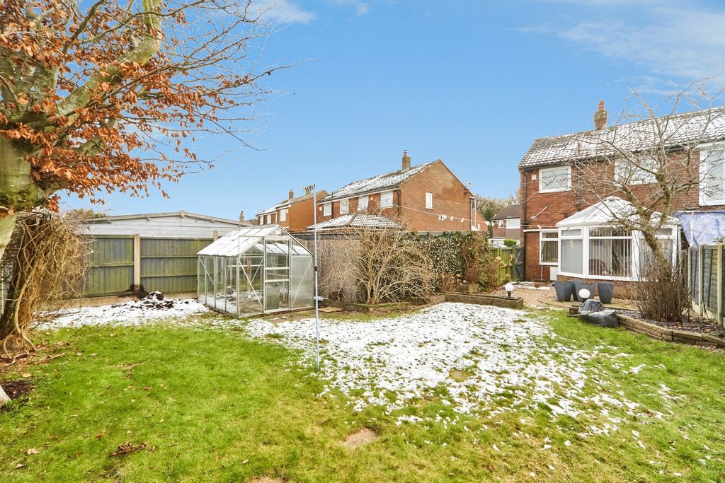 Property photo 2 of 14