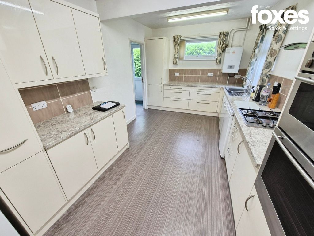Property photo 3 of 19 4248493