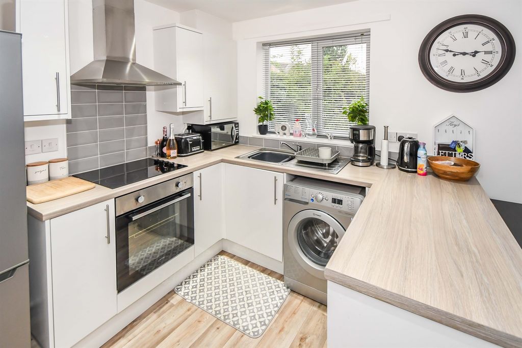 Property photo 1 of 15 Image