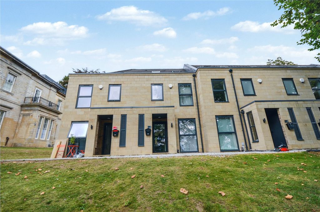 Property photo 2 of 23 Picture No. 28